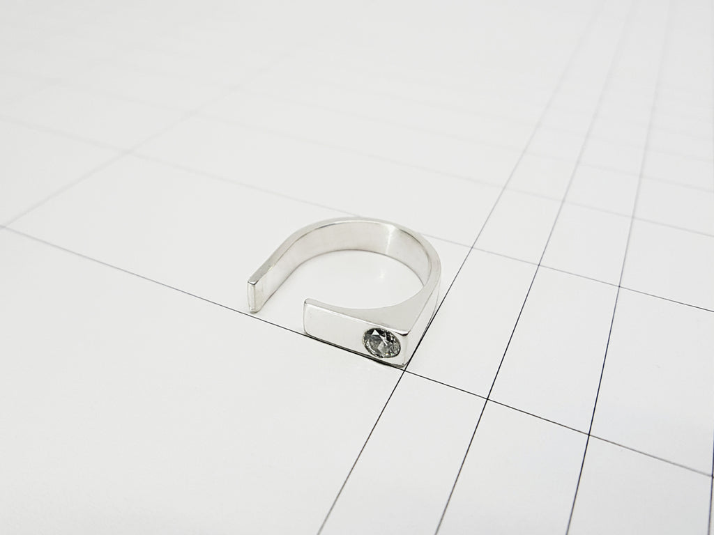 RIFT RING 1.2.SILVER w/ Sapphire