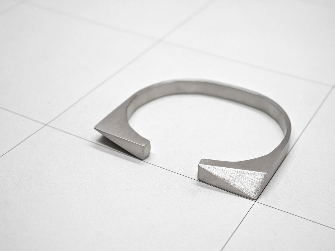 FACET BRACELET 3.2.SILVER